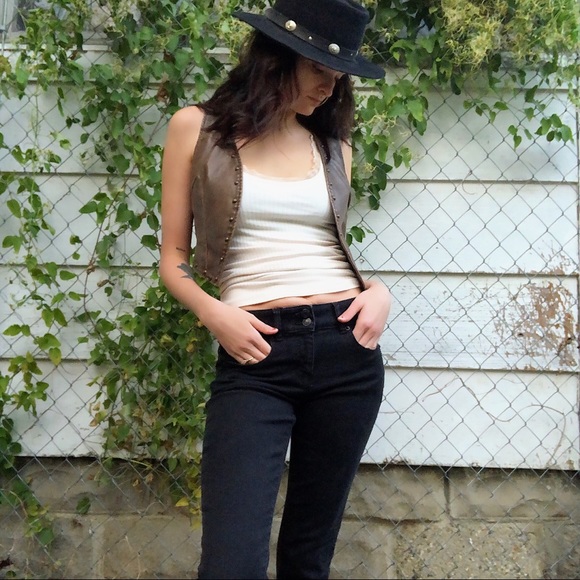Western Style Leather Vest - Picture 2 of 6